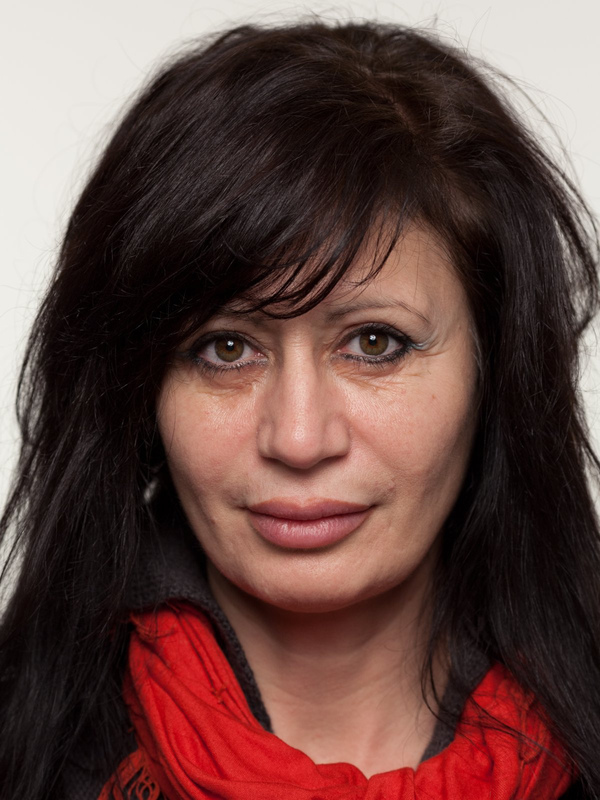 Facce a Milano / Faces in Milan — photograph by Alessandro Vicario