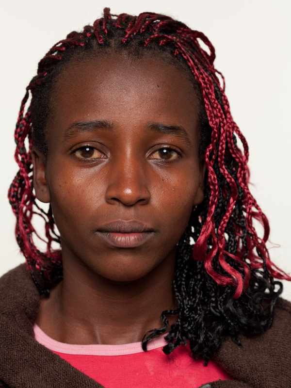 Facce a Milano / Faces in Milan — photograph by Alessandro Vicario