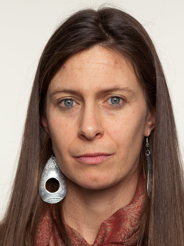 Facce a Milano / Faces in Milan — photograph by Alessandro Vicario