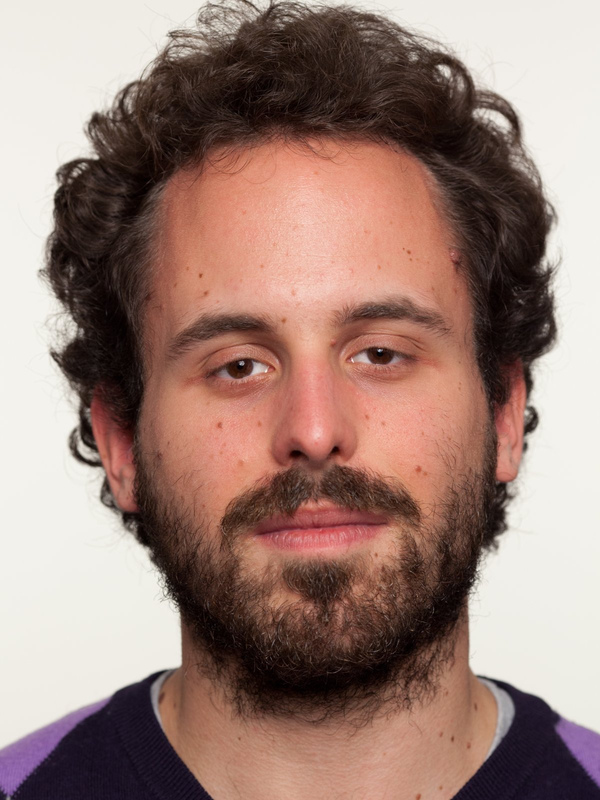 Facce a Milano / Faces in Milan — photograph by Alessandro Vicario