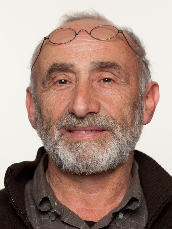 Facce a Milano / Faces in Milan — photograph by Alessandro Vicario