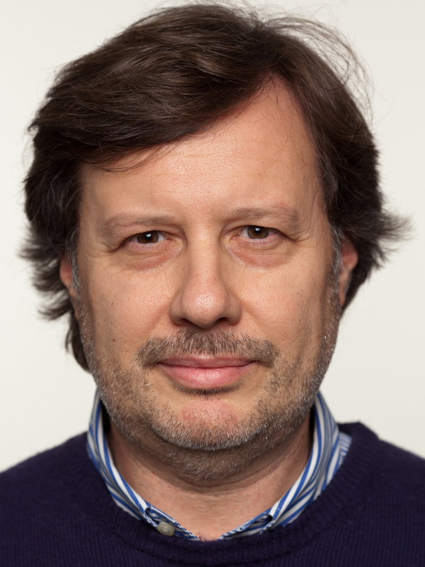 Facce a Milano / Faces in Milan — photograph by Alessandro Vicario