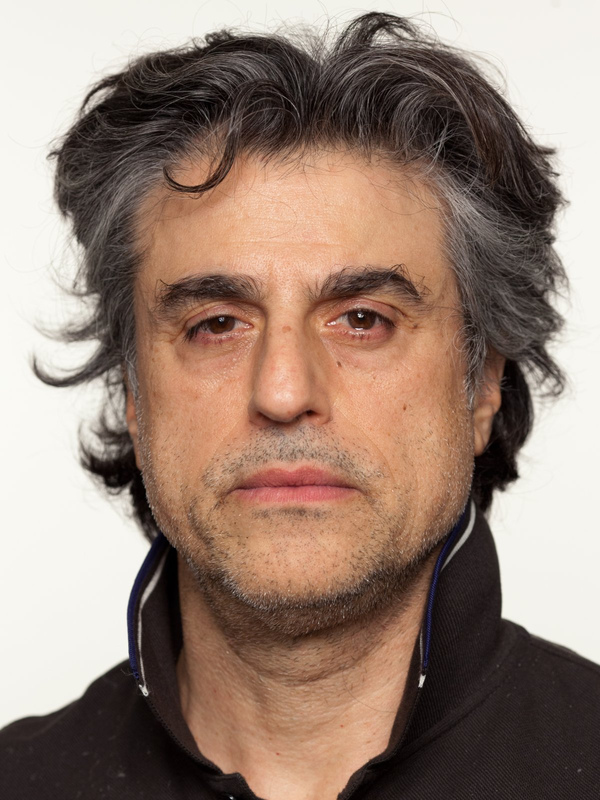 Facce a Milano / Faces in Milan — photograph by Alessandro Vicario
